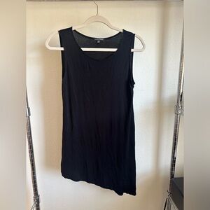EILEEN FISHER Black Sleeveless Asymmetrical Top.